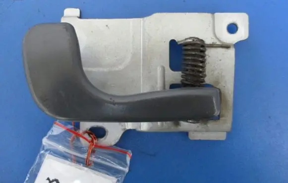 Mitsubishi Space Wagon Front door interior handle