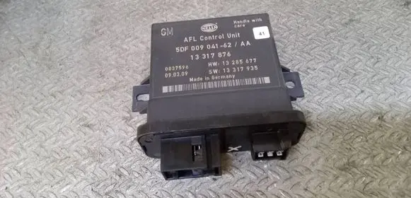 Opel Insignia A Light module LCM 13317876