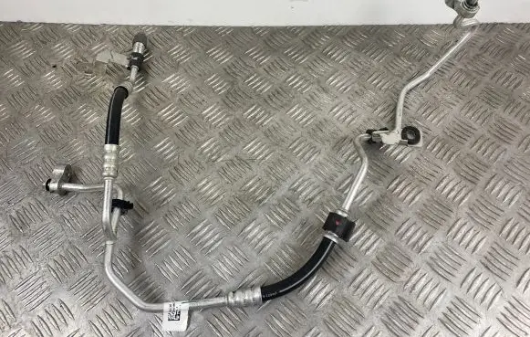 Jeep Grand Cherokee WL Air conditioning (A/C) pipe/hose 68381216AC