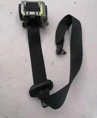 Mercedes-Benz Vaneo W414 Rear seatbelt 561009901