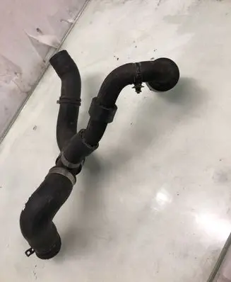Mercedes-Benz CLA C117 X117 W117 Engine coolant pipe/hose