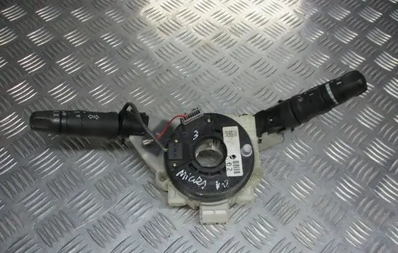 Nissan Micra Wiper turn signal indicator stalk/switch 25560-AX702