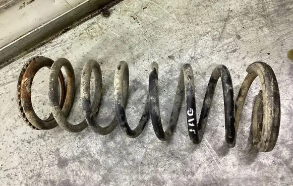 Jaguar X-Type Rear coil spring