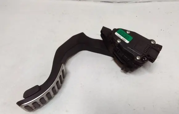 Volkswagen Phaeton Accelerator throttle pedal 3D1721503H F30007801