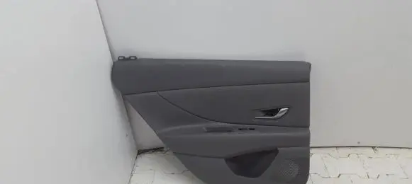 Hyundai Elantra VII Rear door card panel trim 83331-AA300