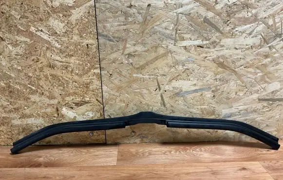 BMW 5 E60 E61 Top upper radiator support slam panel 7063835 11460913