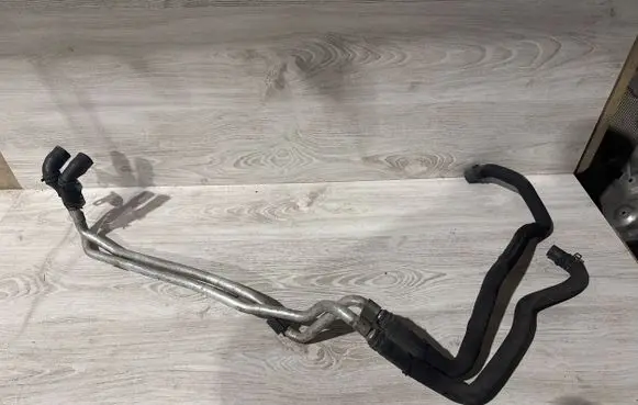 Mercedes-Benz GLS X166 Engine coolant pipe/hose A1665010500