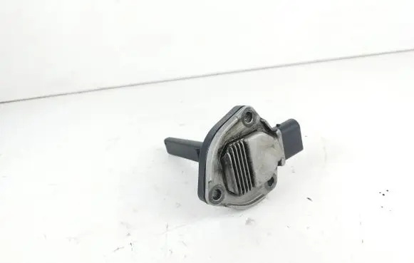BMW 3 E90 E91 Oil level sensor 