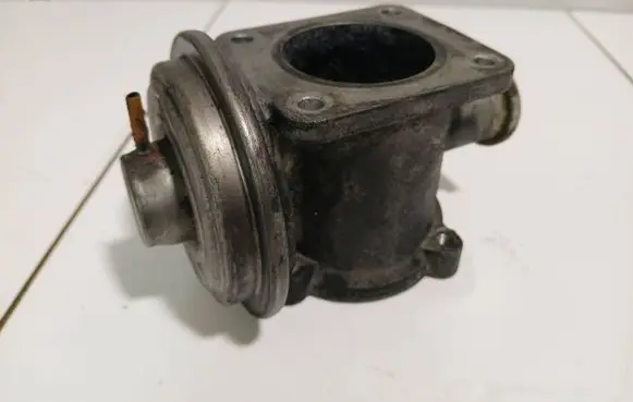 BMW X5 E53 EGR valve 7791480