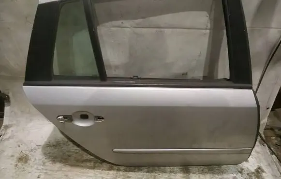 Renault Laguna II Rear door PILKOS