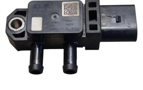 Volkswagen Golf VII Exhaust gas pressure sensor 04L906051