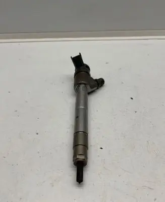 Peugeot 5008 II Fuel injector 0445110749 9820403480