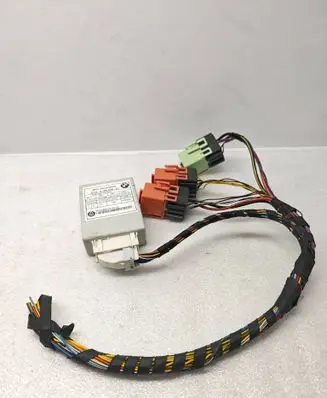 BMW 5 E60 E61 Air suspension control unit module (rear) 6769834