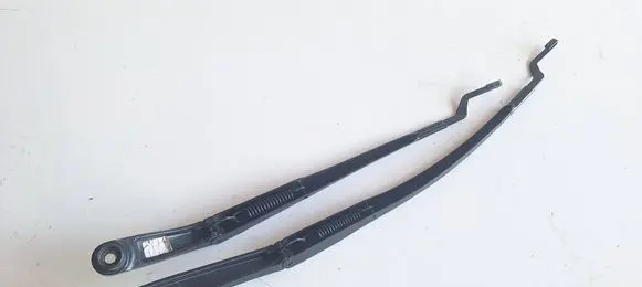 KIA Ceed Front wiper blade arm