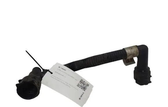 Opel Insignia A Engine coolant pipe/hose 55566096
