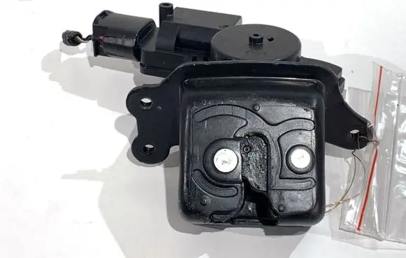 Toyota C-HR I Tailgate exterior lock 