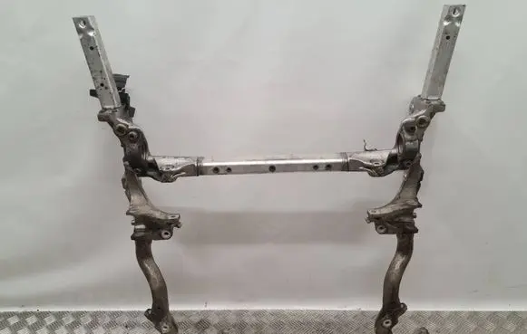 Audi Q7 4M Front subframe 4M0399315L 1607220057