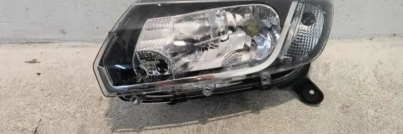Dacia Sandero Headlight/headlamp