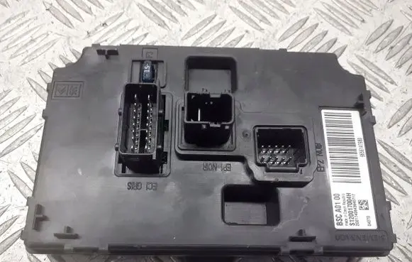 Peugeot 407 Coolant fan relay 965614980
