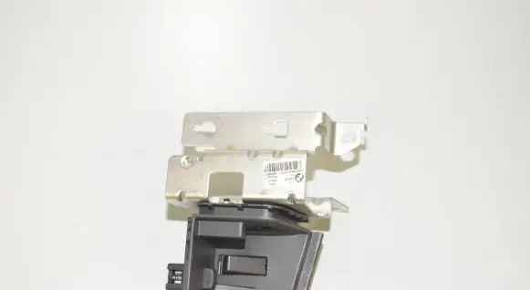 BMW X5 G05 Parcel shelf load cover mount bracket 7438267 51477438267