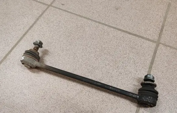 Mercedes-Benz A W169 Front anti-roll bar/stabilizer link 
