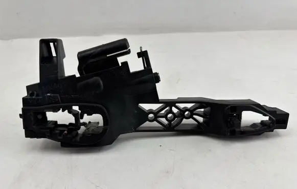 Hyundai Tucson IV NX4 Rear door exterior handle/bracket 