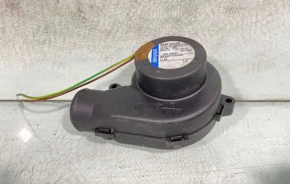 BMW 3 E90 E91 Engine control unit/module fan 754714101