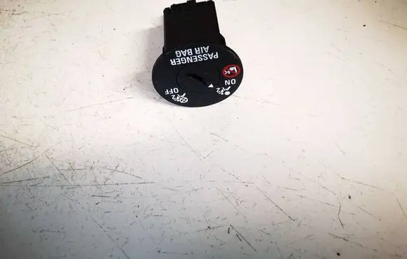 Opel Astra J Passenger airbag on/off switch 13577258