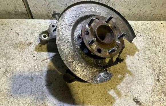 Chrysler Pacifica Rear wheel hub