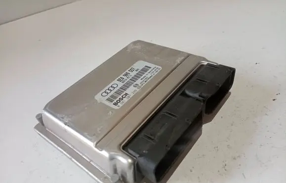 Audi A4 S4 B6 8E 8H Engine control unit/module 8E0909557 26SA7965 0261207285