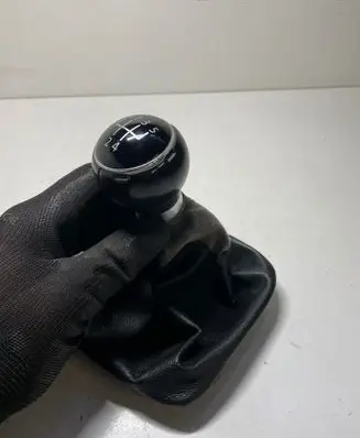 Gear lever shifter trim leather/knob
