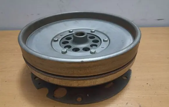 Audi A5 8T 8F Dual mass flywheel 0AW105317J