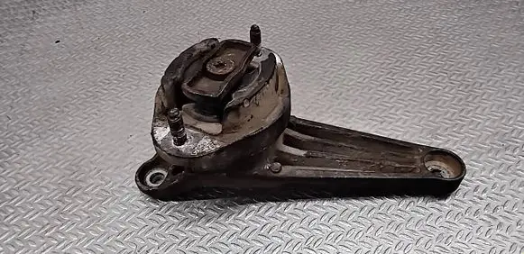 Audi A4 S4 B7 8E 8H Gearbox mount 8E0399115P EM550N18