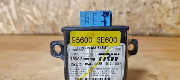 KIA Sorento Power steering control unit/module 956003E600 0580085017087
