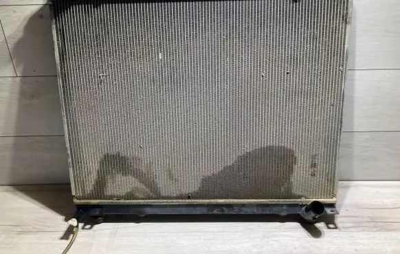 Mitsubishi Pajero Coolant radiator 61407A155