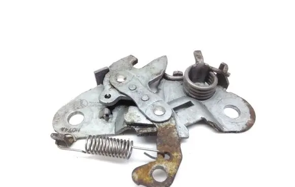 Peugeot 605 Engine bonnet/hood lock/catch