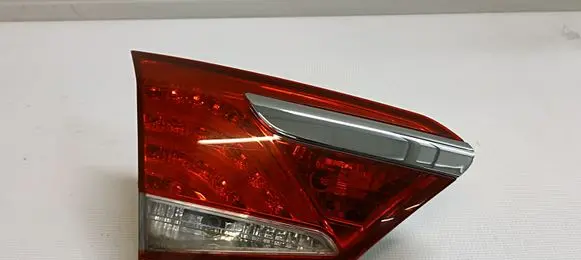 Hyundai i40 Tailgate rear/tail lights 924033Z0