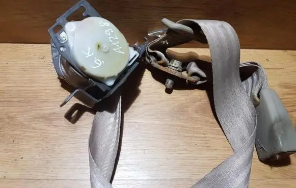 Honda Accord Rear seatbelt