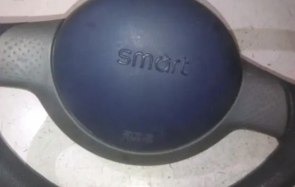 Smart ForTwo I Steering wheel airbag