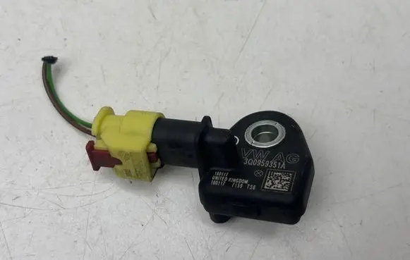 Seat Leon (5F) Airbag deployment crash/impact sensor 3Q0959351A