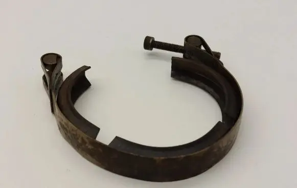 Volkswagen PASSAT B8 Muffler pipe connector clamp 3Q0253725A