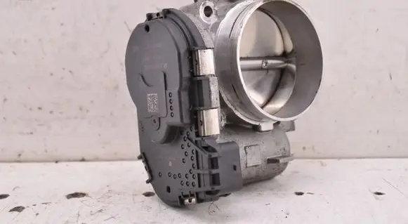 Chrysler Town & Country V Throttle valve 05184349AC
