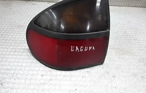 Renault Laguna I Rear/tail lights 7700820052