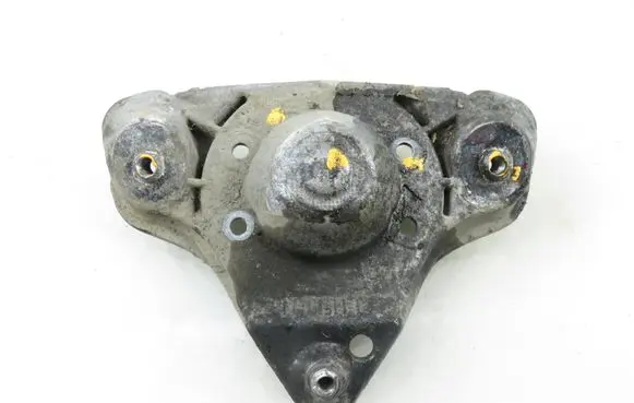 Volkswagen PASSAT B5.5 Front upper strut mount 