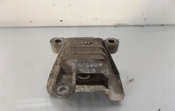 Opel Signum Engine mounting bracket