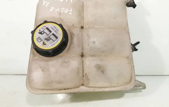 Ford Focus Coolant expansion tank/reservoir 8V618K218A AV418K218D D2L4A