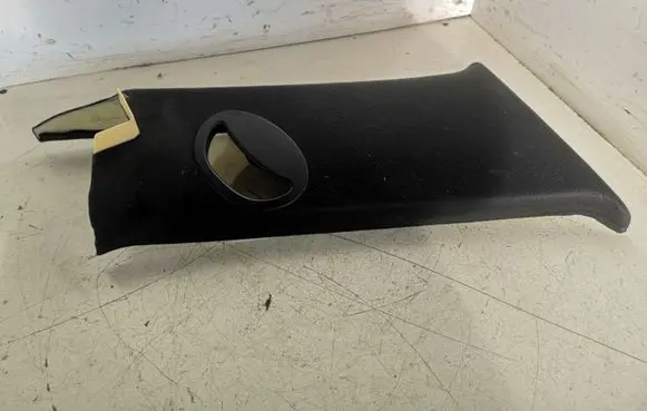 (C) pillar trim