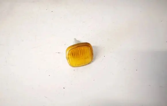 Audi A4 S4 B5 8D Front fender indicator light 4d0949127b