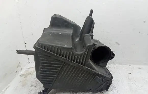 Renault Kangoo II Air filter box H8200808194 4609085915 8200788196G