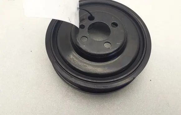 Volkswagen Sharan Crankshaft pulley 038105243M